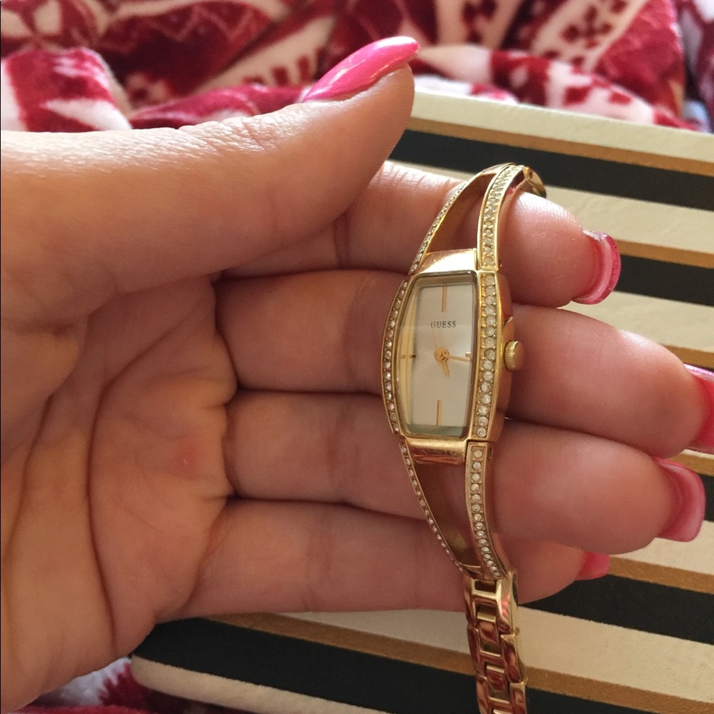 Guess Gold Watch - Picture 2 of 8